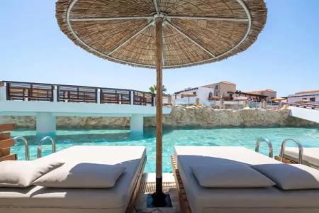 Costa Lindia Beach - 109