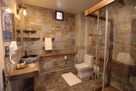 Celsus Boutique - 126