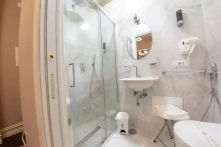 Leone Camere d'Autore -Chiaia - 7