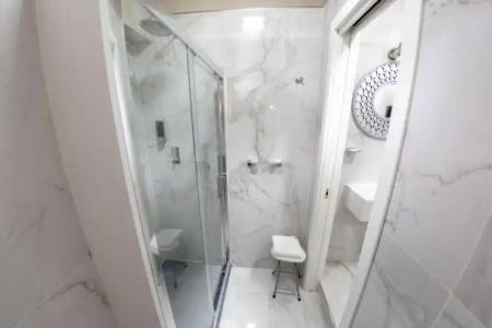 Leone Camere d'Autore -Chiaia - 17