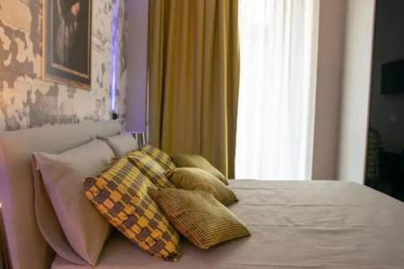 Leone Camere d'Autore -Chiaia - 40