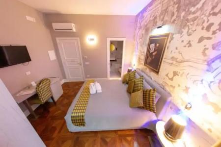 Leone Camere d'Autore -Chiaia - 42