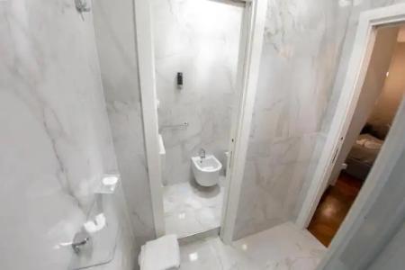 Leone Camere d'Autore -Chiaia - 15