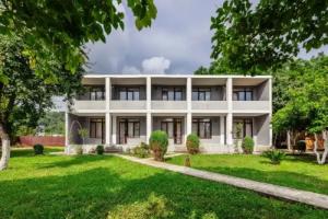 Sofiya Mini hotel, Ldzaa