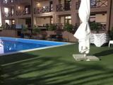 Apartment with Pool View 