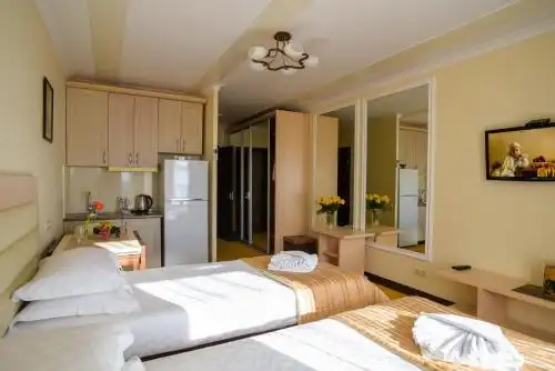 Aparton Klinichna st. (1st entrance) - 22