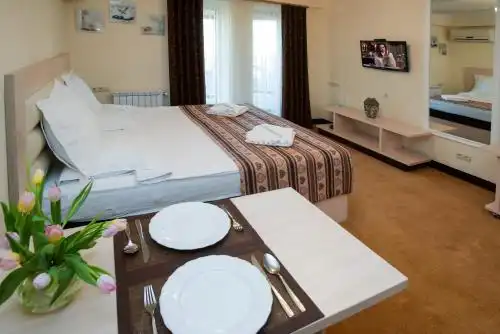 Aparton Klinichna st. (1st entrance) - 21