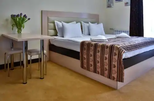 Aparton Klinichna st. (1st entrance) - 14