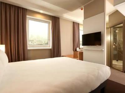 ibis Kyiv Railway Station - 2