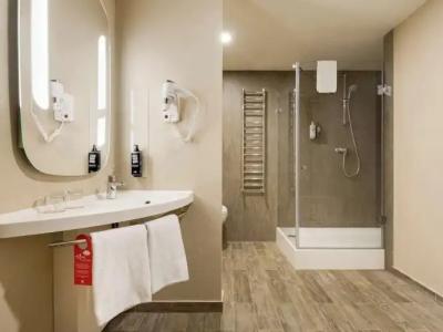 ibis Kyiv Railway Station - 27