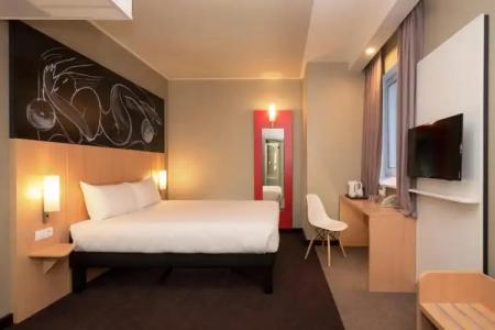 ibis Kyiv Railway Station - 36