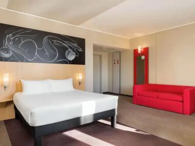 ibis Kyiv Railway Station - 29