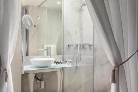 Mystery Budapest, Preferreds & Resorts - 132