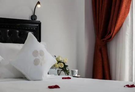 The Noble Swan & Spa - 76
