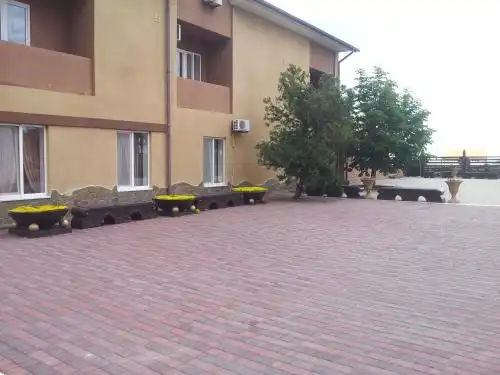 "Ukraine" - 33