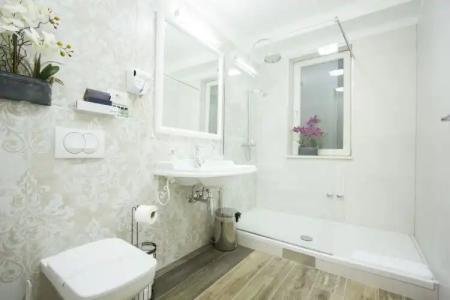 Plaza Marchi Old Town - Mag Quaint & Elegant Boutiques - 78