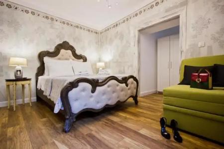 Plaza Marchi Old Town - Mag Quaint & Elegant Boutiques - 133