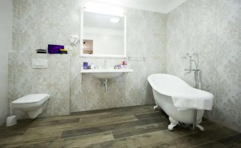 Plaza Marchi Old Town - Mag Quaint & Elegant Boutiques - 80