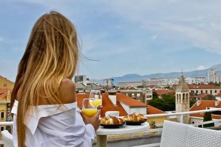 Plaza Marchi Old Town - Mag Quaint & Elegant Boutiques - 21