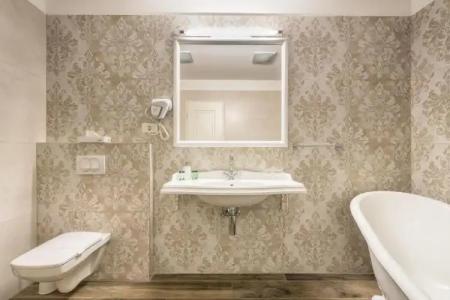 Plaza Marchi Old Town - Mag Quaint & Elegant Boutiques - 145