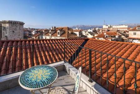 Plaza Marchi Old Town - Mag Quaint & Elegant Boutiques - 47