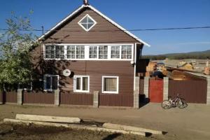 Fermerskiy Dvor Olkhonskiy Farm, Khuzhir