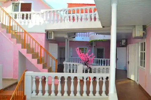 Pink house (Розовый дом) - 19