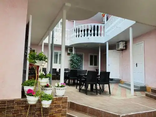 Pink house (Розовый дом) - 2