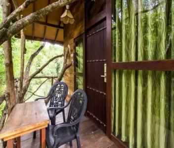 Eighth Wonder Resort - 37