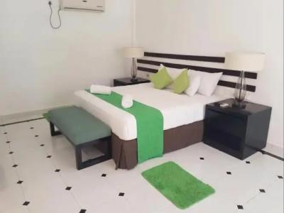 Eighth Wonder Resort - 4