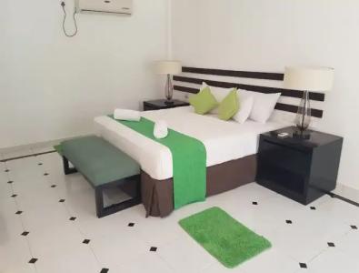 Eighth Wonder Resort - 20