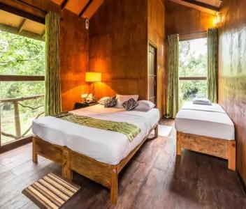 Eighth Wonder Resort - 38