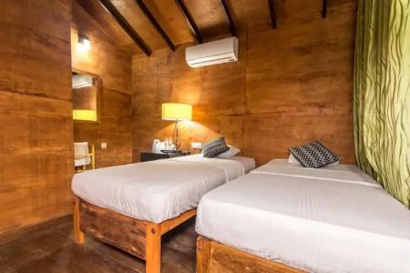 Eighth Wonder Resort - 50