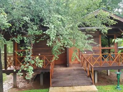 Eighth Wonder Resort - 10