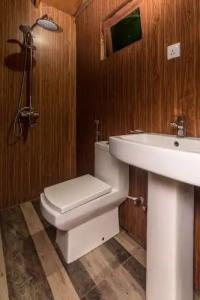 Eighth Wonder Resort - 51