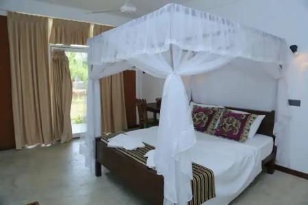 Sigiriya Rock Hide - 58