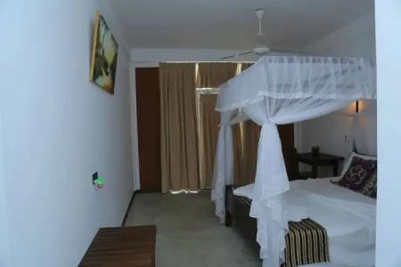 Sigiriya Rock Hide - 22