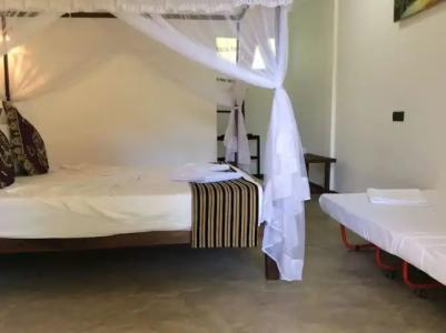 Sigiriya Rock Hide - 47