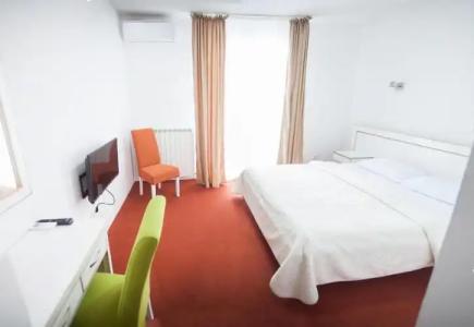 Serdar Small & Restaurant - 33