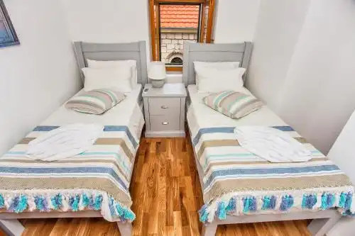 Villa Lastva is a Five Star Seafront Luxury Villa with Privite Pool - 21