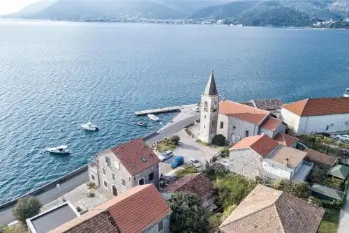 Villa Lastva is a Five Star Seafront Luxury Villa with Privite Pool - 42