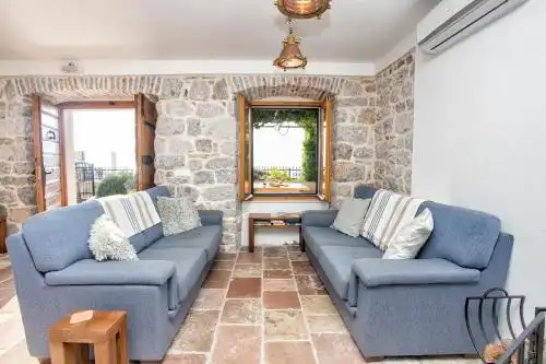 Villa Lastva is a Five Star Seafront Luxury Villa with Privite Pool - 38