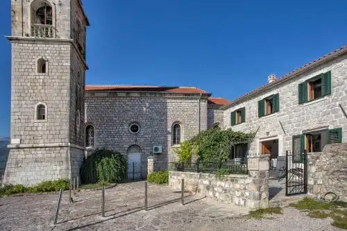 Villa Lastva is a Five Star Seafront Luxury Villa with Privite Pool - 41