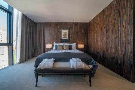 Bellevue Superior City - 76