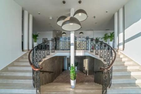 Bellevue Superior City - 12