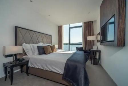 Bellevue Superior City - 106