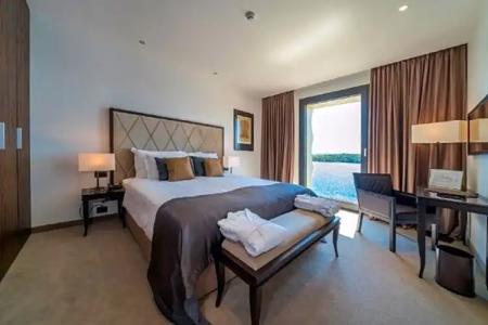 Bellevue Superior City - 128