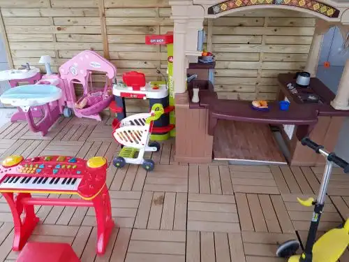 Kids' Paradise House - 24