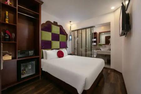Vision Premier & Spa - 50
