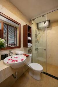 Vision Premier & Spa - 77